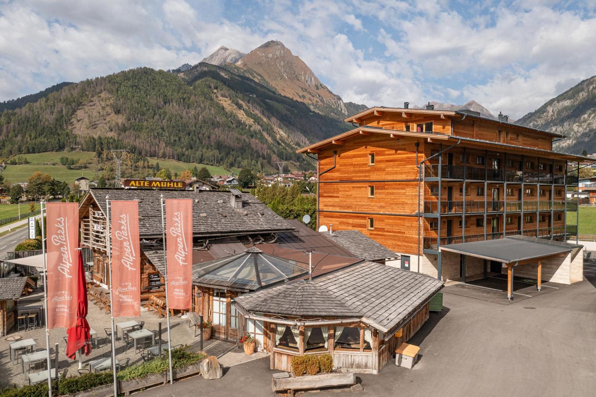Alpenparks Montana Apartments Matrei in Osttirol Exterior photo