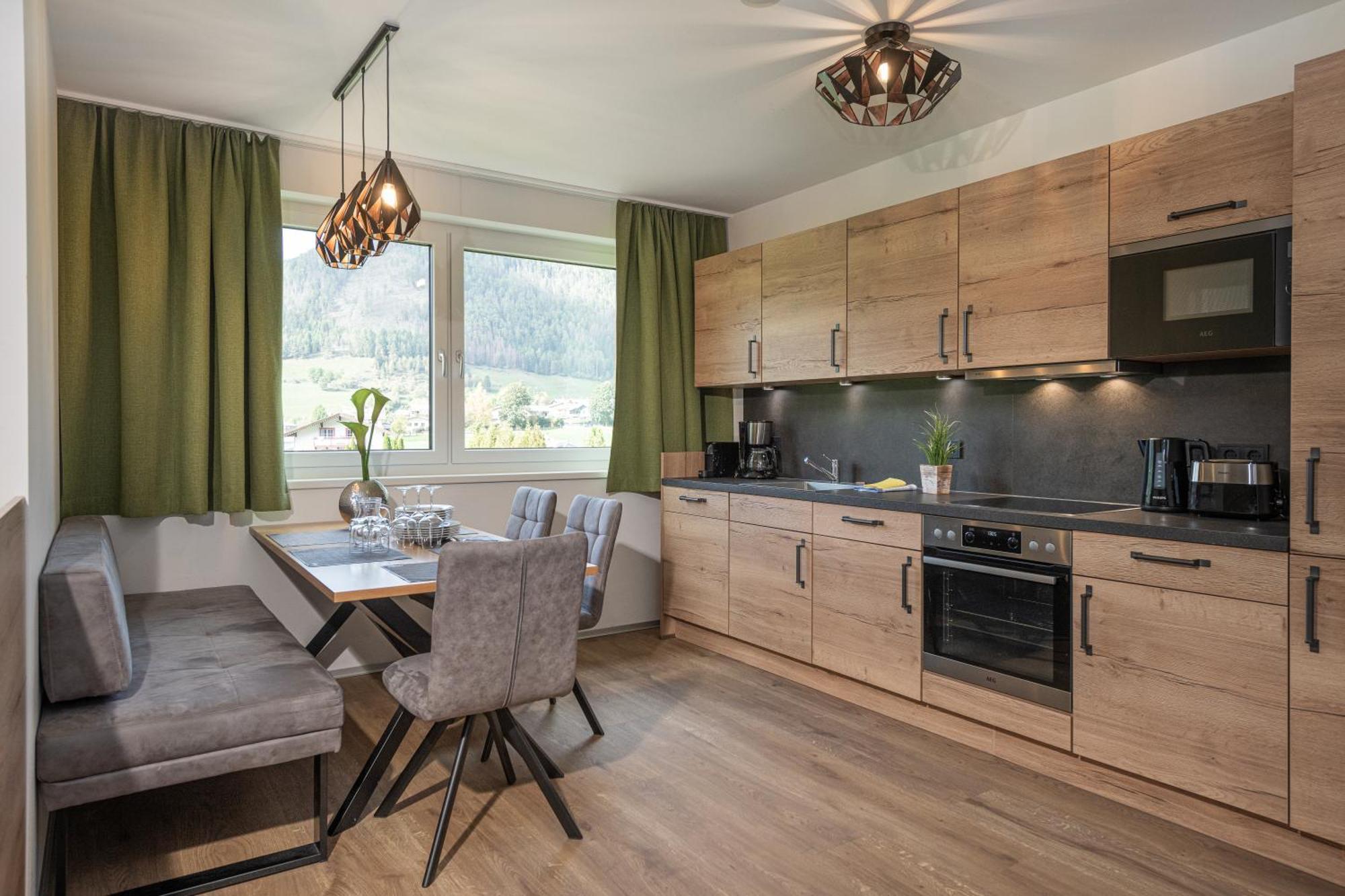 Alpenparks Montana Apartments Matrei in Osttirol Exterior photo