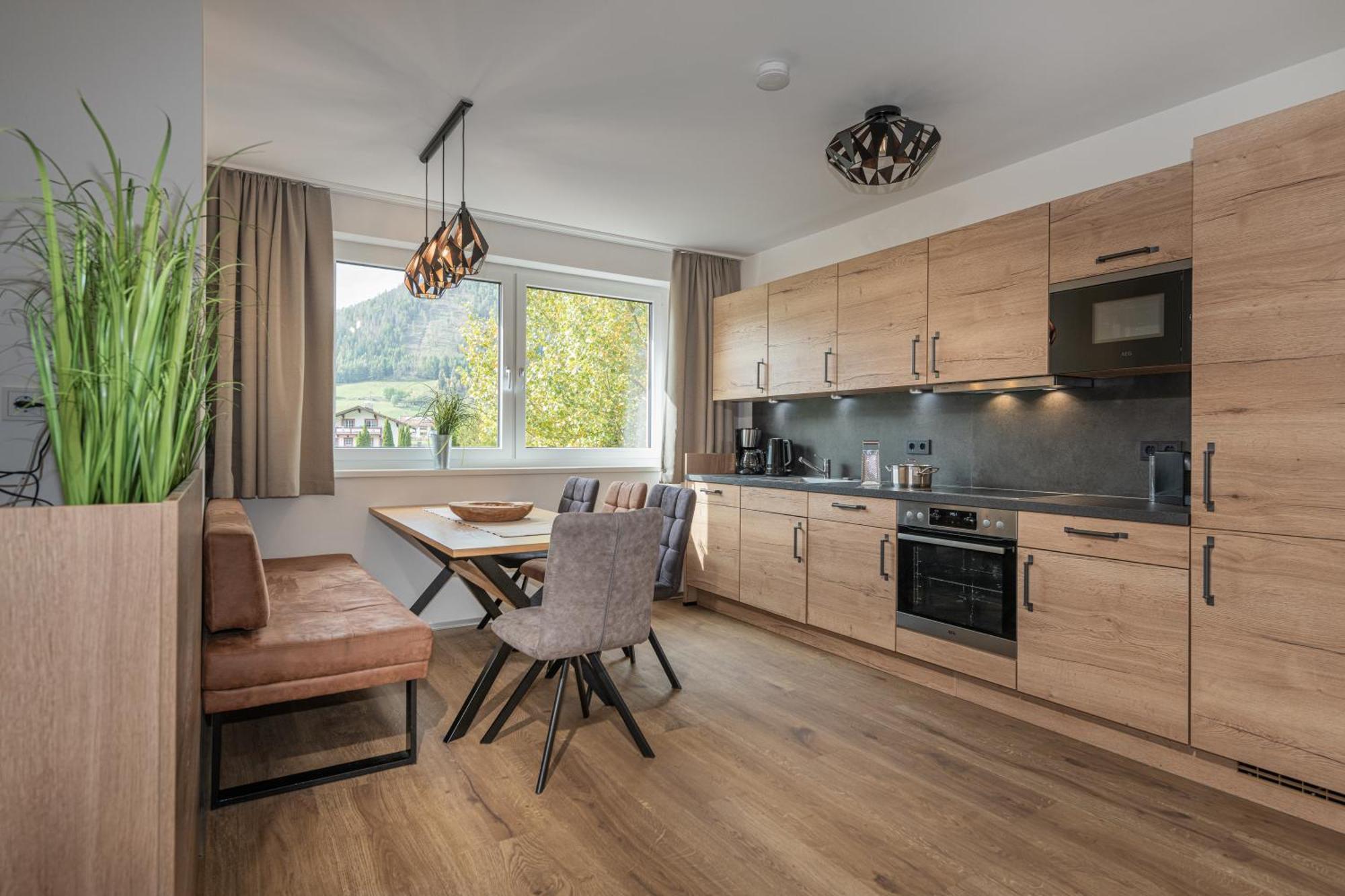 Alpenparks Montana Apartments Matrei in Osttirol Room photo